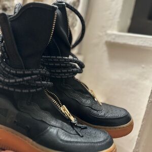 Nike SF Air Force 1 High sneaker Size 5